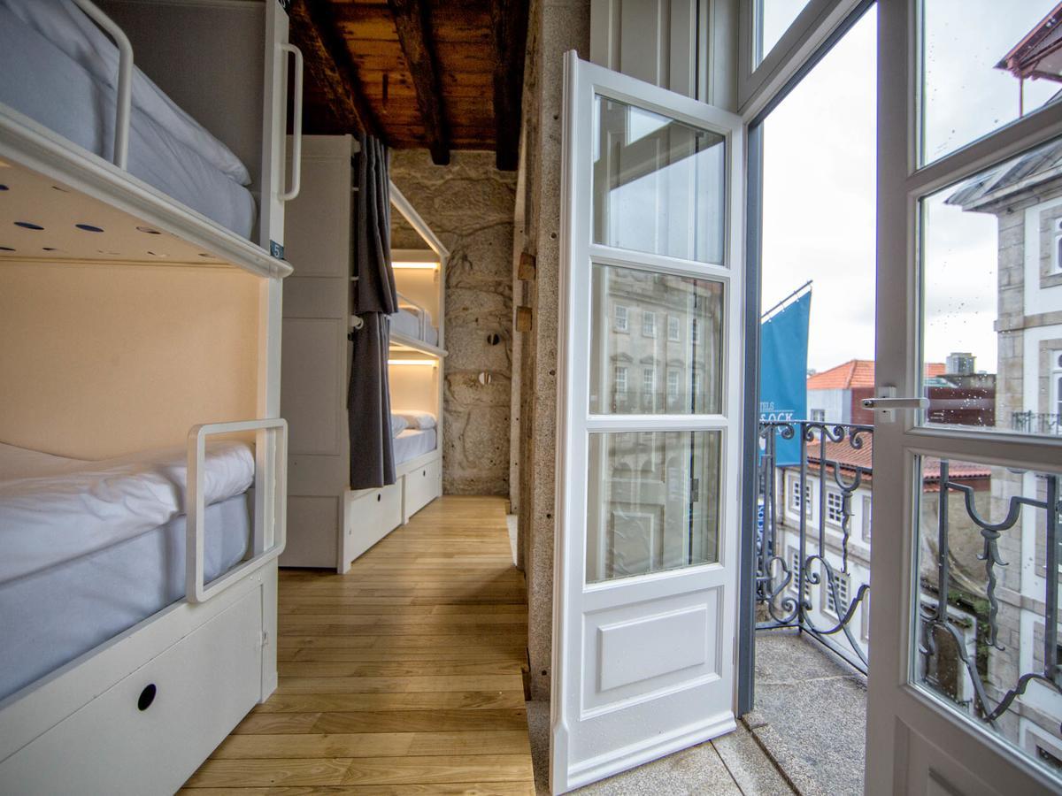 Bluesock Hostels Porto Ngoại thất bức ảnh Hostel in Lisbon, Portugal
