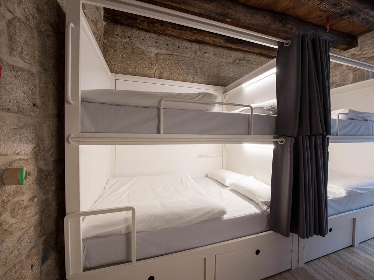 Bluesock Hostels Porto Ngoại thất bức ảnh A bunk bed